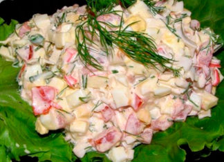 Крабовый салат с сыром — пять лучших рецептов. Как правильно и вкусно приготовить крабовый салат с сыром.