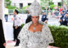 Рианна в митре, Кардашьян в золоте: 40 звездных нарядов с Met Gala 2018